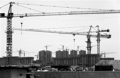 ���Ļ���ͤ�Ŷ��Ͻ����ڽ����еġ��㻪�³ǡ��ǲ�ί�����ʷ���Ŀǰ���ܱ߷���Լ5��Ԫ/ƽ�ס�